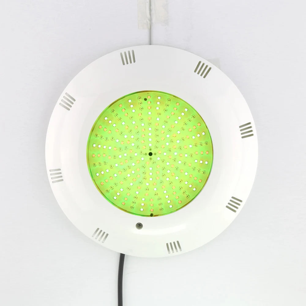 كشاف مسبح بلاستيك لطش جداري LED متعدد الألوان بقدرة 24 واط وجهد 12 فولت، مخصص لإضاءة المسابح ويوفر تأثيرات لونية جميلة مع أداء قوي ومقاومة عالية للماء.